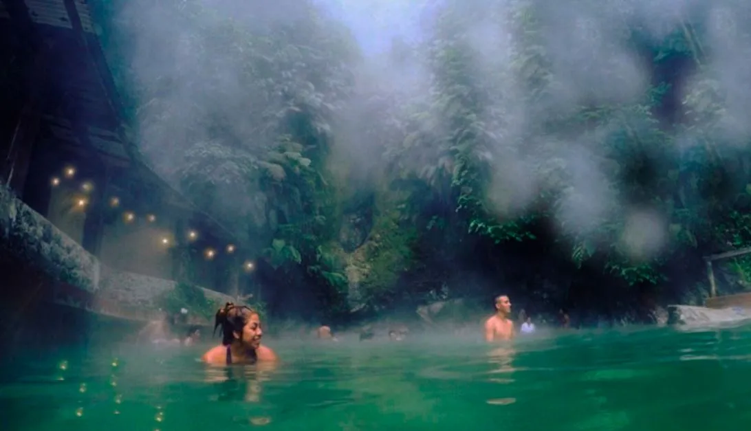 Aguas termales en Guatemala Aguas termales en Guatemala