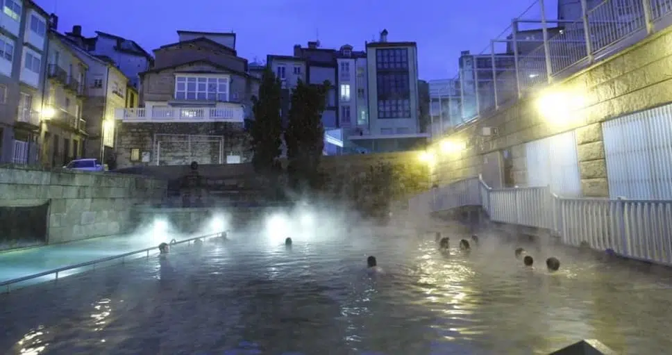 Piscina Termal de As Burgas Piscina Termal de As Burgas
