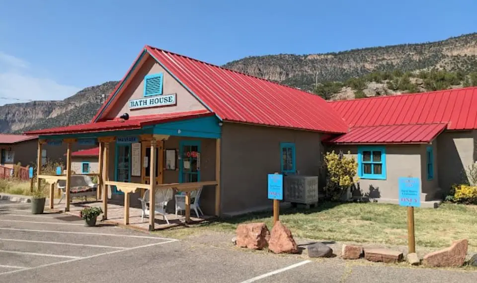 Aguas Termales Jemez Springs Bath House